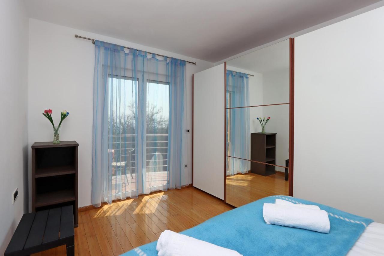 Starry Night - Smart Tv, Extra Big Bed, Big Bathtub, Private Parking, Sea View, Wifi, 2Bedrooms فولوسكو المظهر الخارجي الصورة