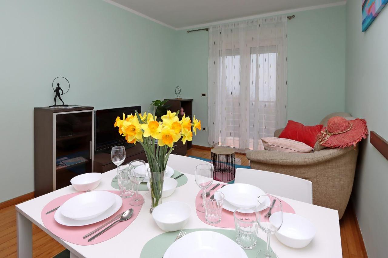 Starry Night - Smart Tv, Extra Big Bed, Big Bathtub, Private Parking, Sea View, Wifi, 2Bedrooms فولوسكو المظهر الخارجي الصورة