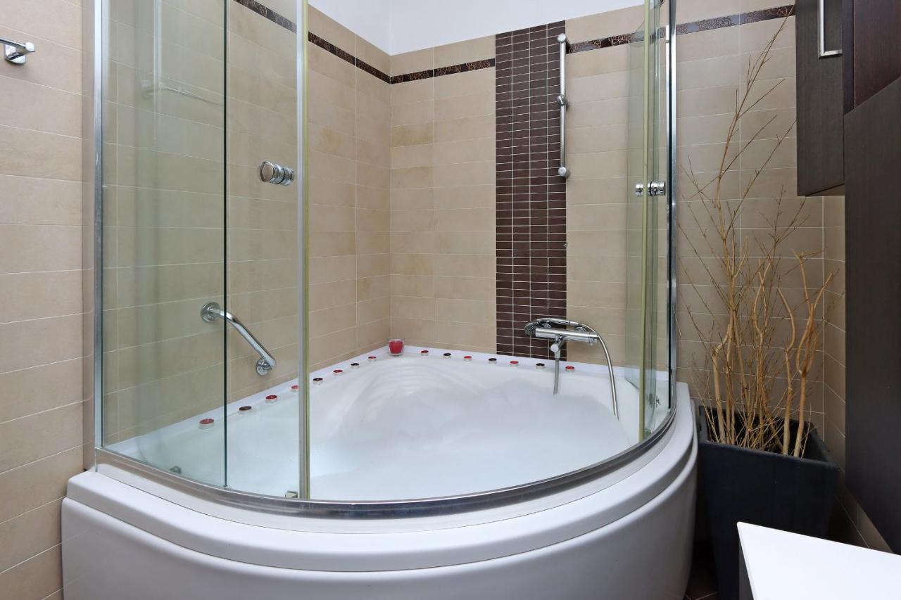 Starry Night - Smart Tv, Extra Big Bed, Big Bathtub, Private Parking, Sea View, Wifi, 2Bedrooms فولوسكو المظهر الخارجي الصورة